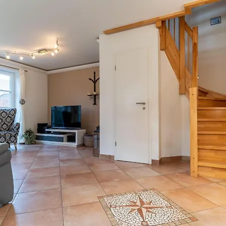 Haus-momo Holiday home *
